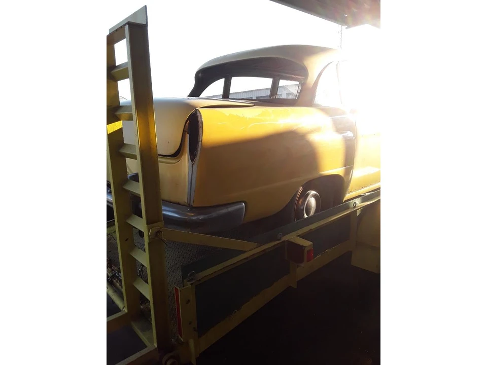 1964 Checker - Image 3 of 14