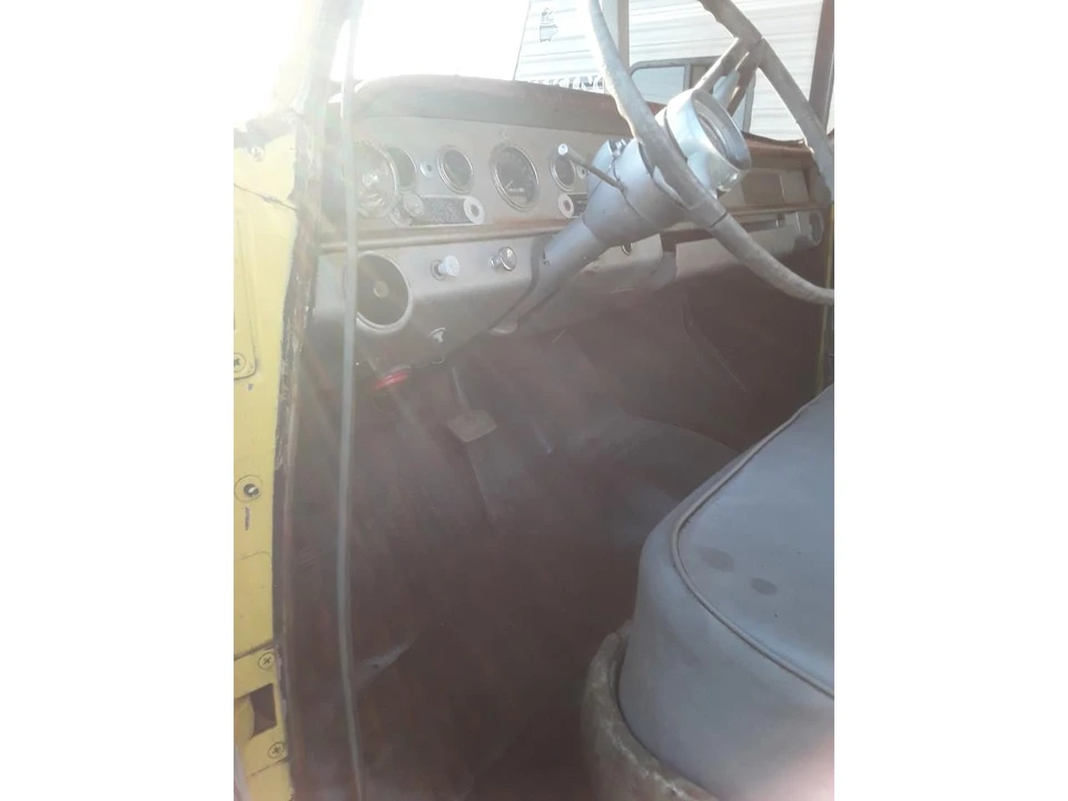 1964 Checker - Image 8 of 14