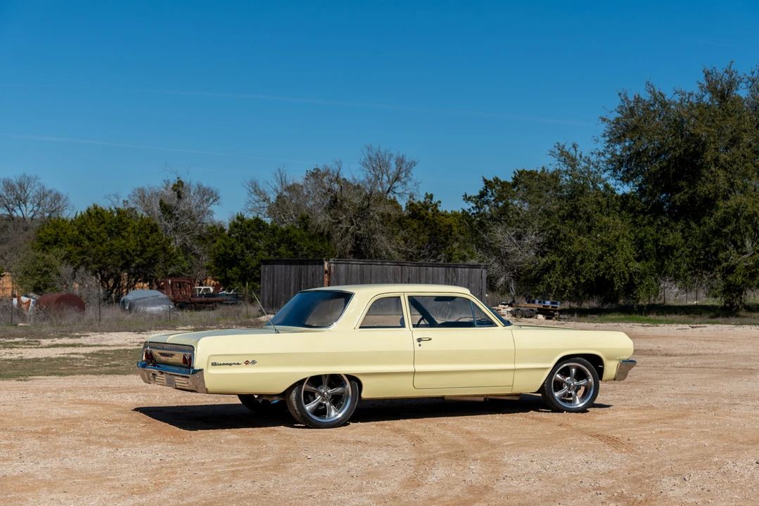 1964 Chevrolet Biscayne - Image 10 of 31