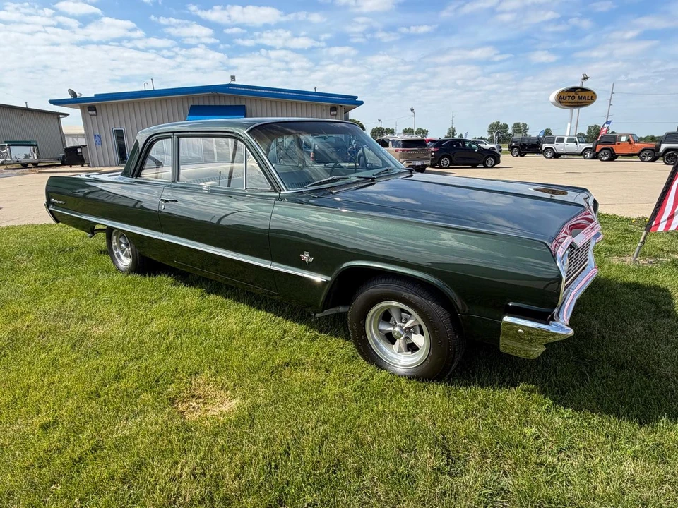 1964 Chevrolet Biscayne - Image 2 of 31