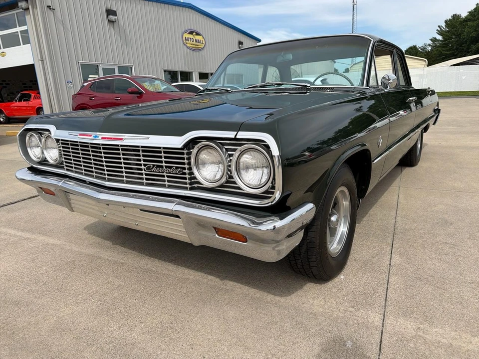 1964 Chevrolet Biscayne - Image 17 of 31