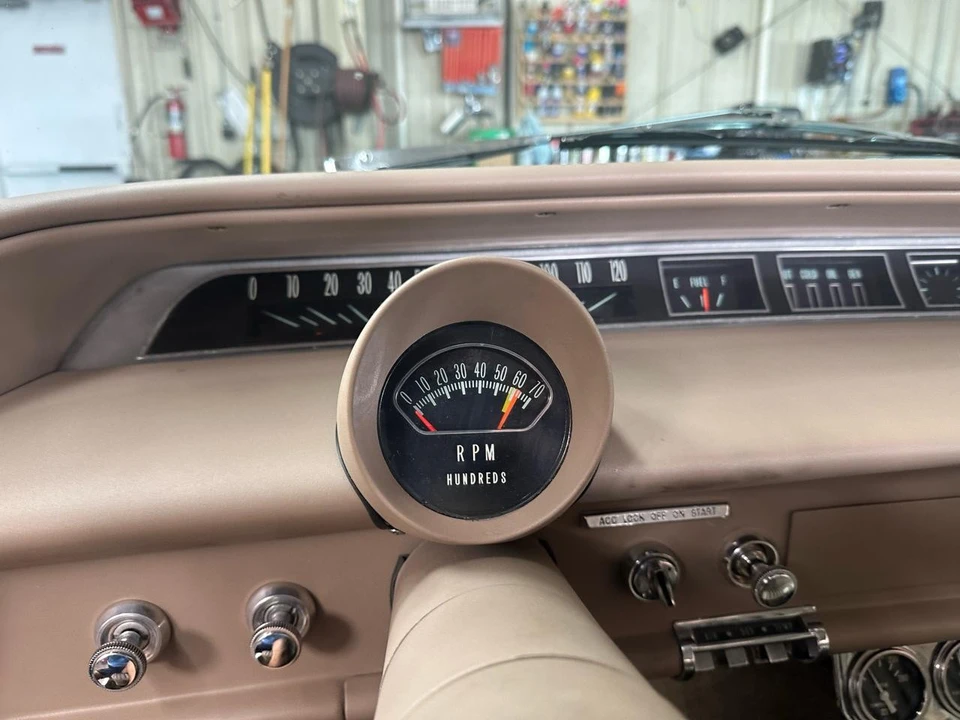 1964 Chevrolet Biscayne - Image 21 of 31