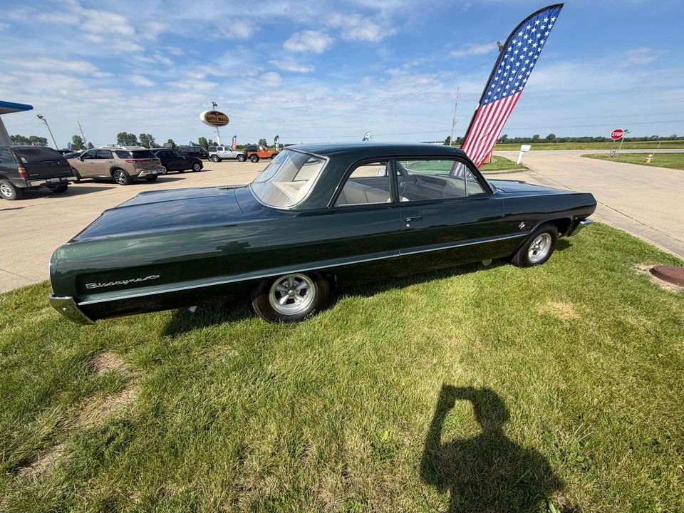 1964 Chevrolet Biscayne - Image 16 of 31