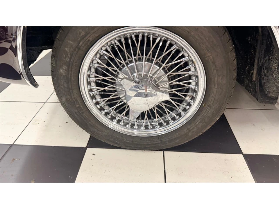 1964 Chevrolet Corvette C2 - Image 22 of 31