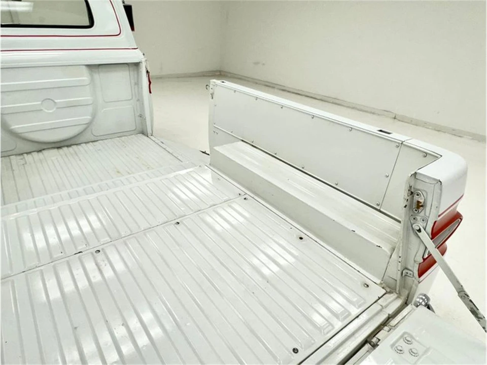1964 Chevrolet Corvair 1st Gen - Image 22 of 31