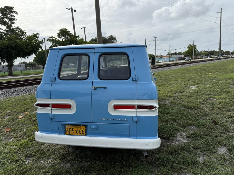 1964 Chevrolet Corvair Greenbrier & Corvan - Image 8 of 31