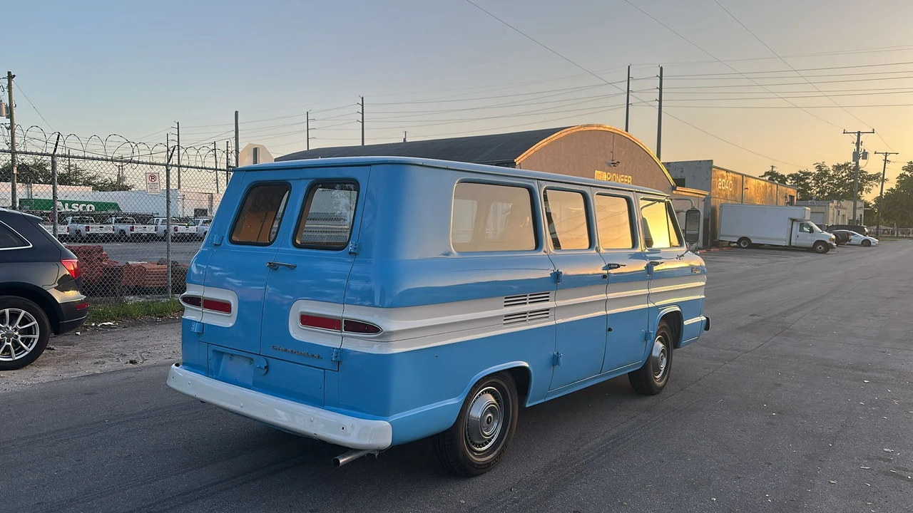 1964 Chevrolet Corvair Greenbrier & Corvan - Image 7 of 31