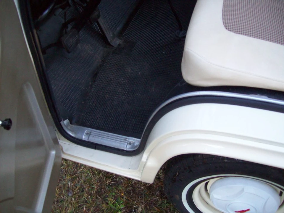 1964 Chevrolet Corvair Rampside & Loadside - Image 23 of 31
