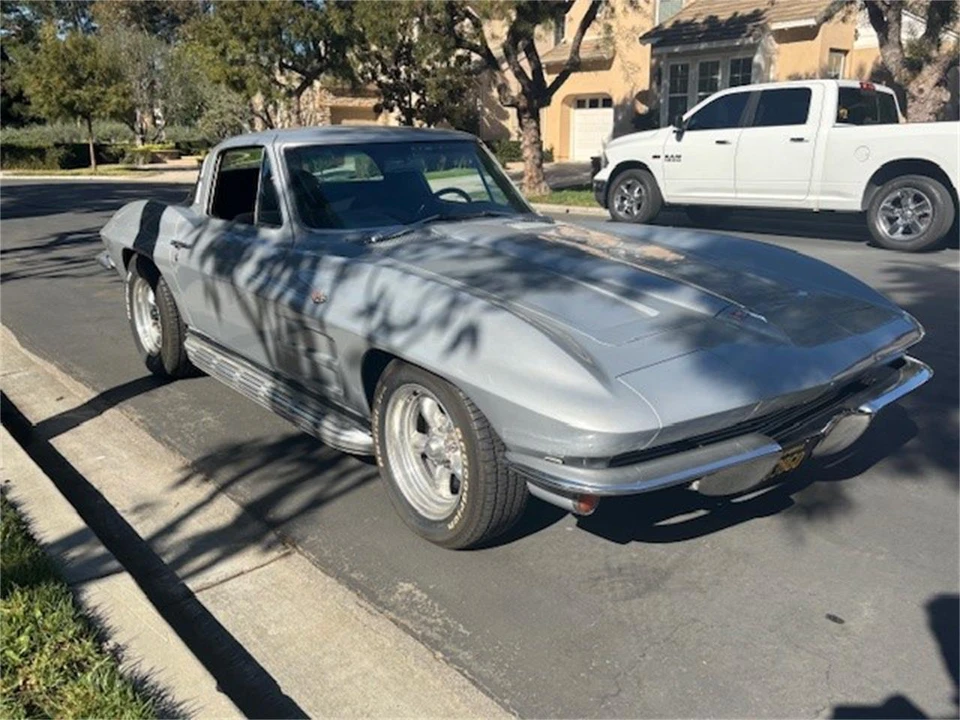 1964 Chevrolet Corvette C2 - Image 11 of 21