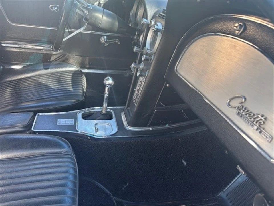 1964 Chevrolet Corvette C2 - Image 17 of 21