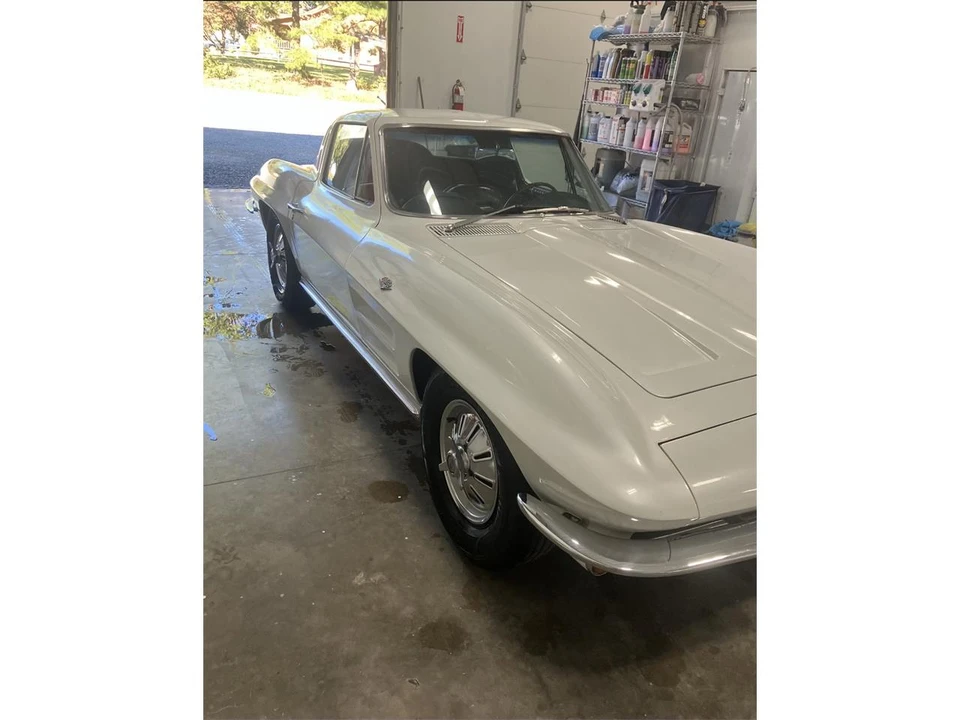 1964 Chevrolet Corvette C2 - Image 15 of 27