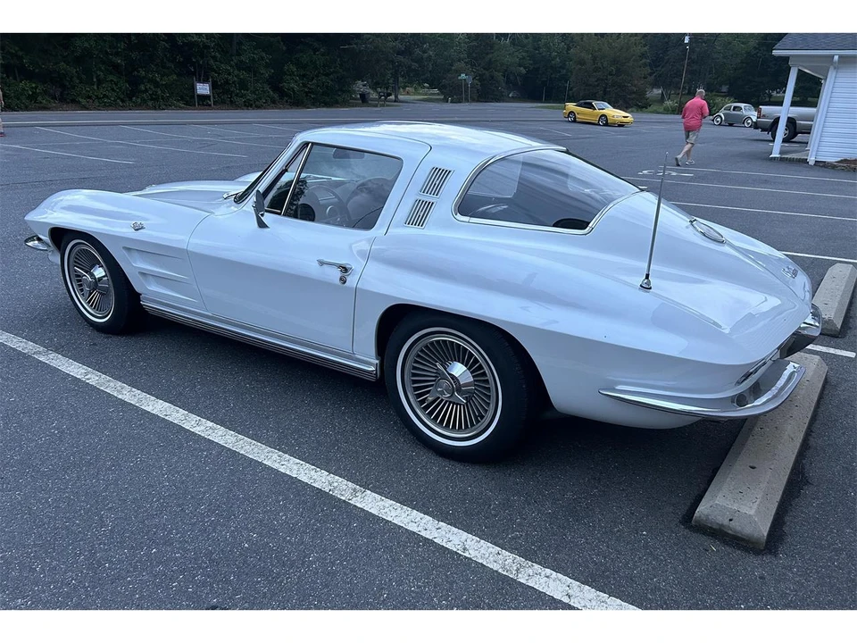 1964 Chevrolet Corvette C2 - Image 5 of 27