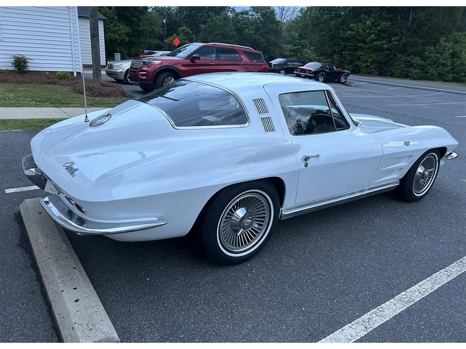 1964 Chevrolet Corvette C2 - Image 2 of 27