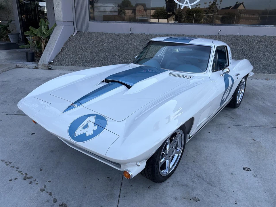 1964 Chevrolet Corvette C2 - Image 4 of 31