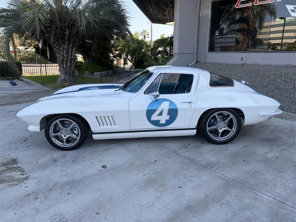 1964 Chevrolet Corvette C2 - Image 5 of 31