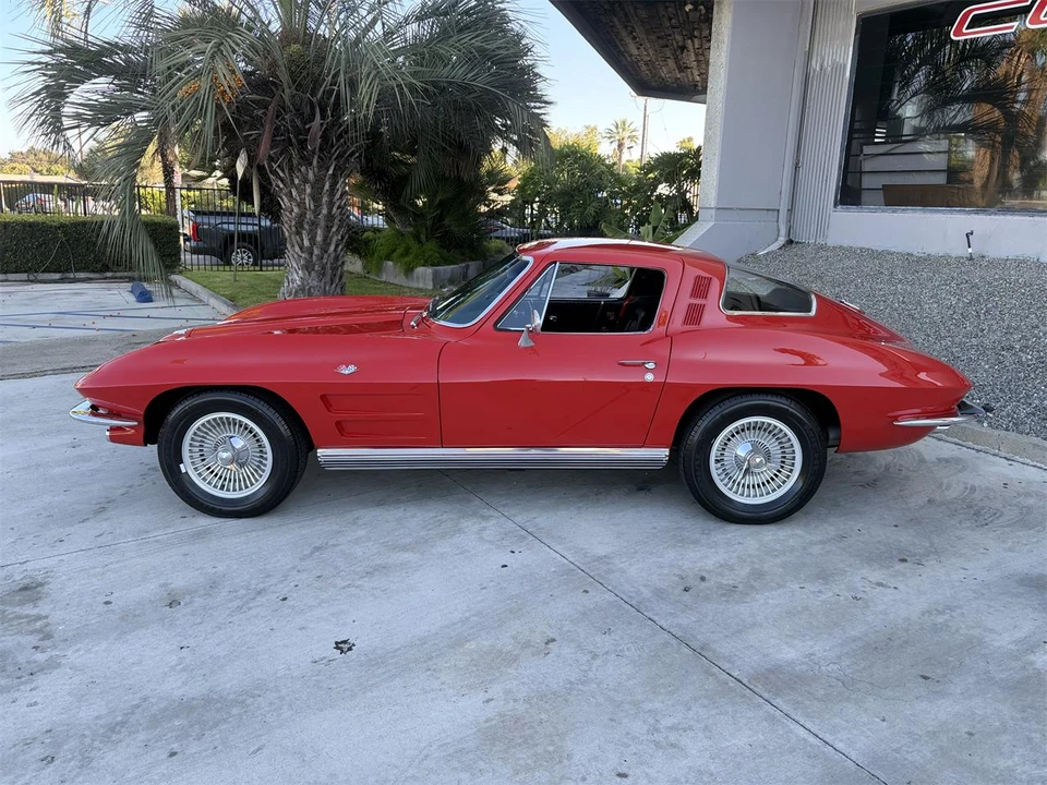 1964 Chevrolet Corvette C2 - Image 5 of 31