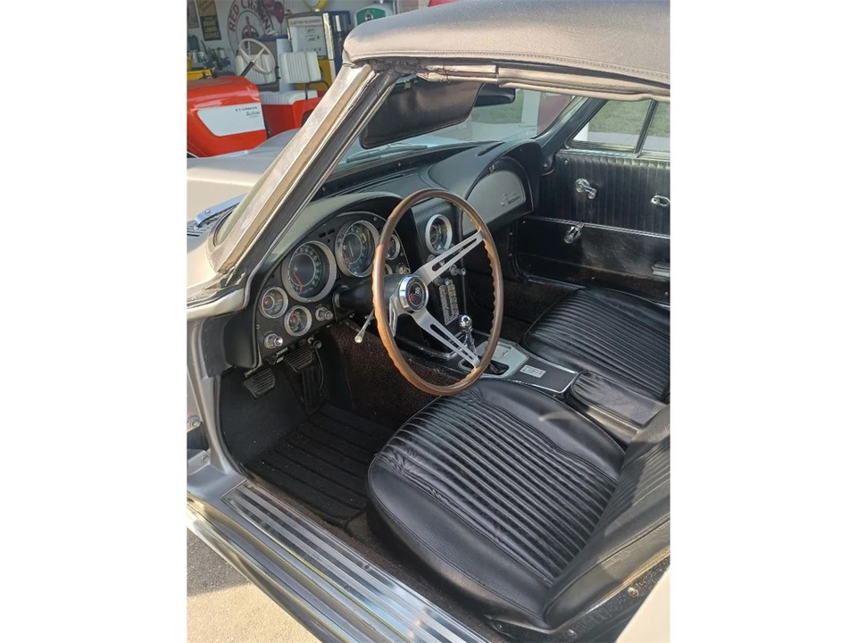 1964 Chevrolet Corvette C2 - Image 4 of 5