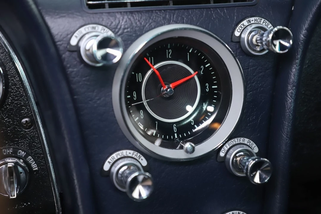 1964 Chevrolet Corvette C2 - Image 29 of 31