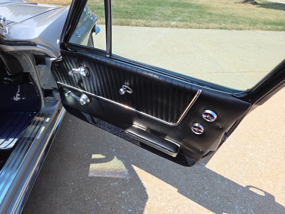 1964 Chevrolet Corvette C2 - Image 27 of 31