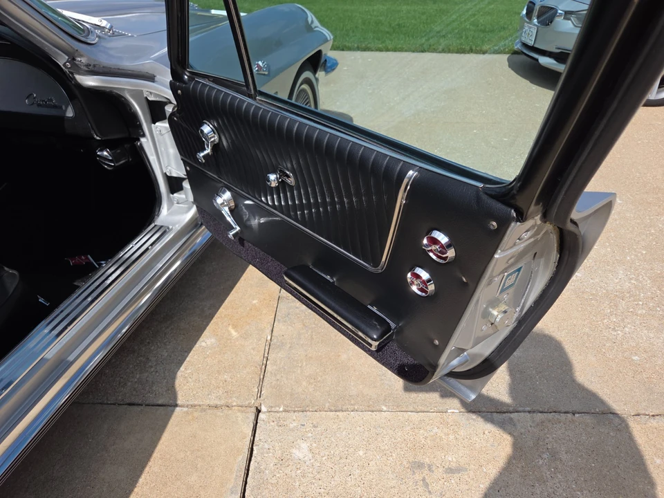 1964 Chevrolet Corvette C2 - Image 18 of 28