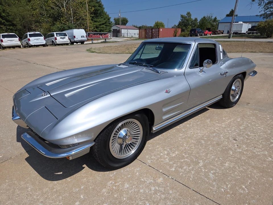 1964 Chevrolet Corvette C2 - Image 2 of 31