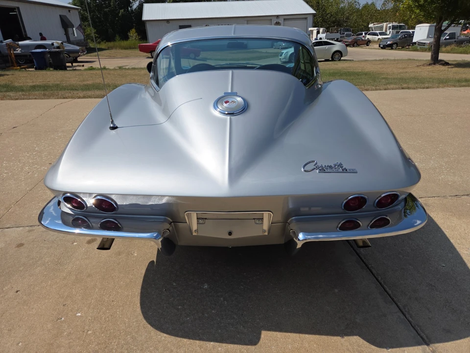 1964 Chevrolet Corvette C2 - Image 15 of 31