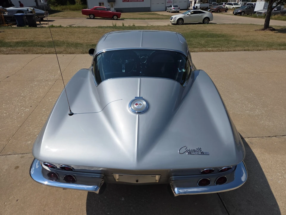 1964 Chevrolet Corvette C2 - Image 16 of 31