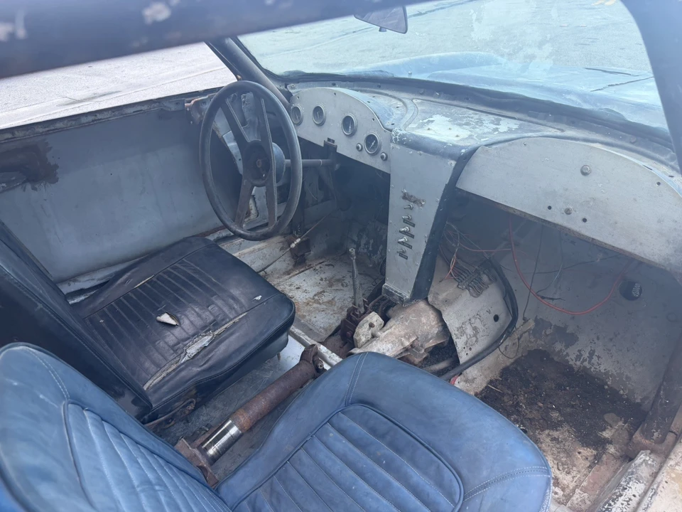1964 Chevrolet Corvette C2 - Image 21 of 31