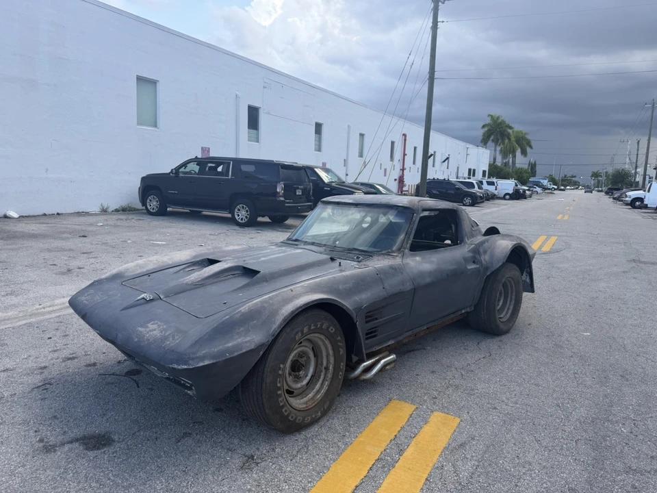 1964 Chevrolet Corvette C2 - Image 3 of 31
