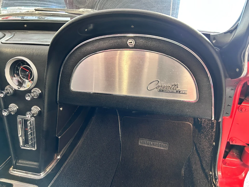 1964 Chevrolet Corvette C2 - Image 14 of 21