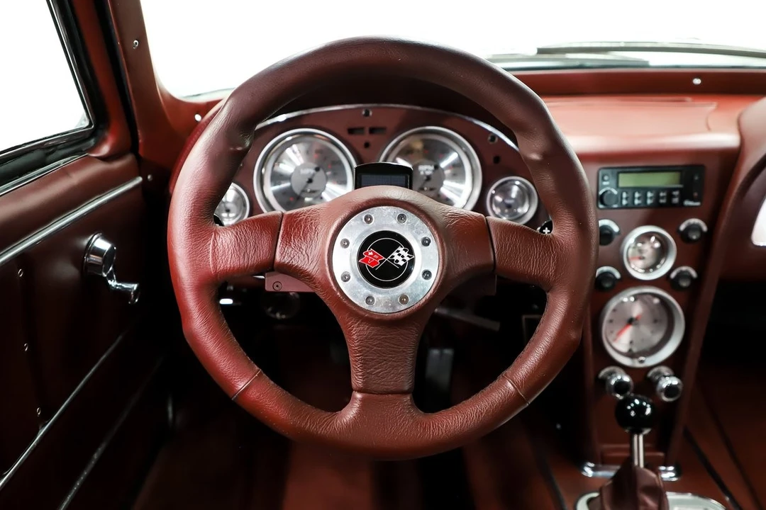 1964 Chevrolet Corvette C2 - Image 18 of 31