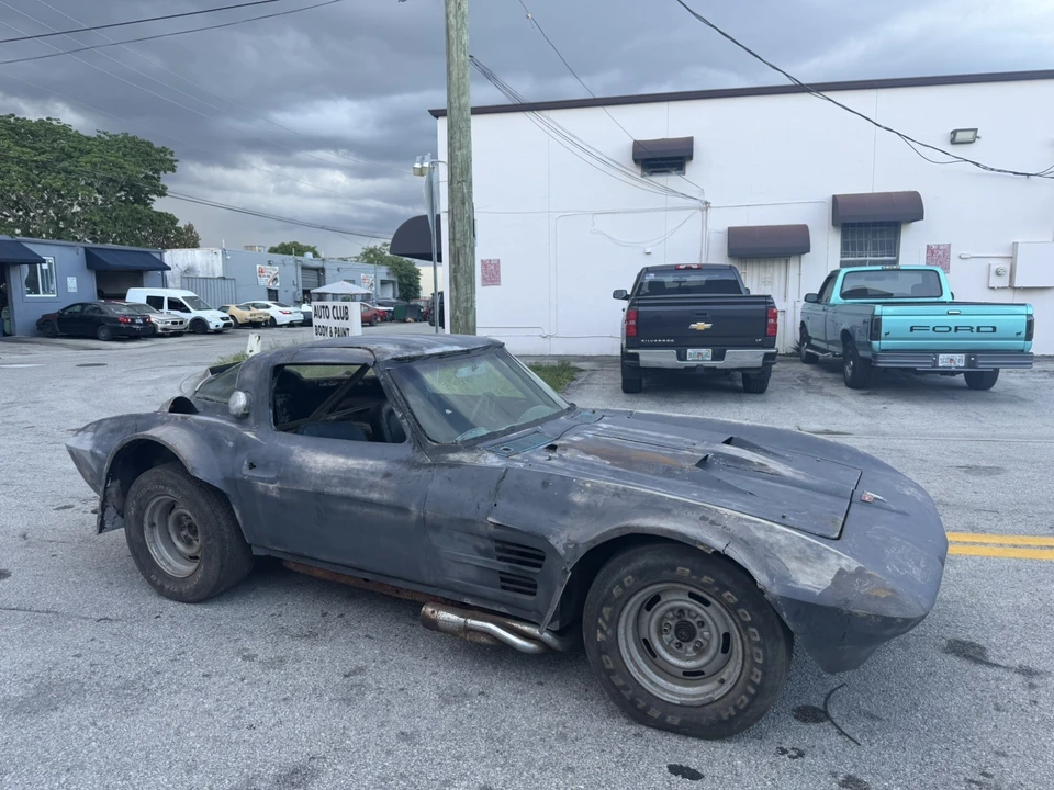 1964 Chevrolet Corvette C2 - Image 14 of 31