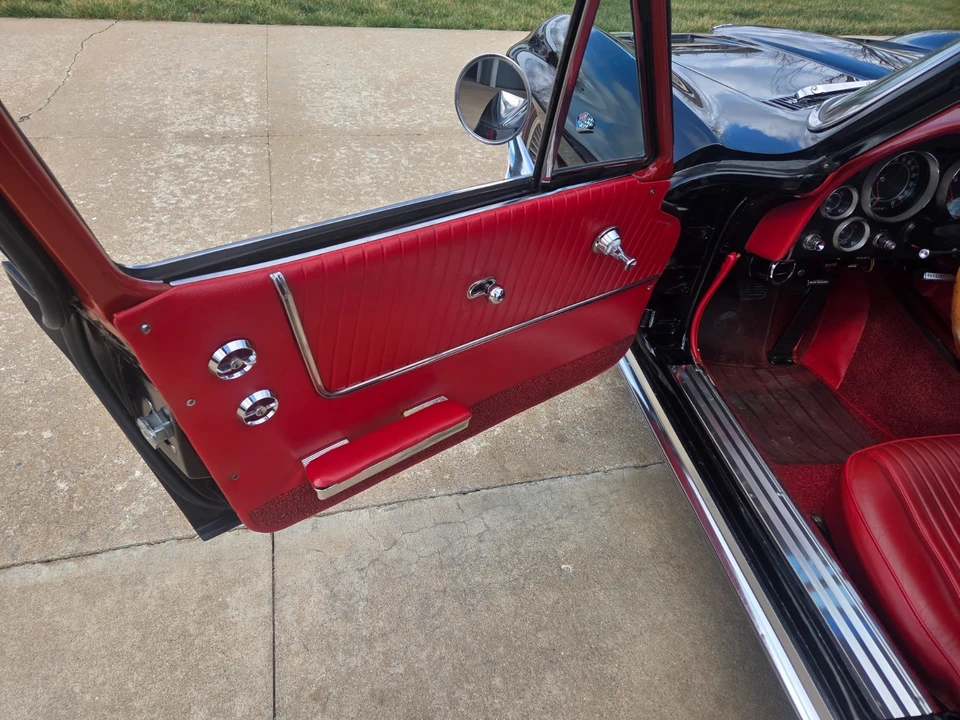 1964 Chevrolet Corvette C2 - Image 15 of 21