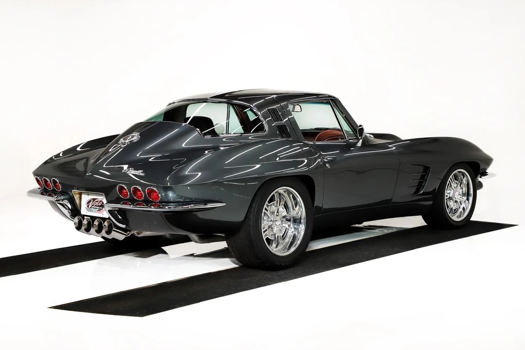 1964 Chevrolet Corvette C2 - Image 30 of 31