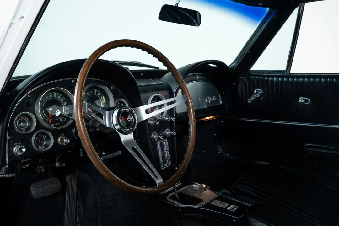 1964 Chevrolet Corvette C2 - Image 2 of 12