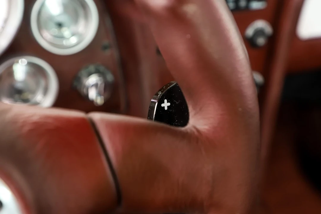 1964 Chevrolet Corvette C2 - Image 29 of 31