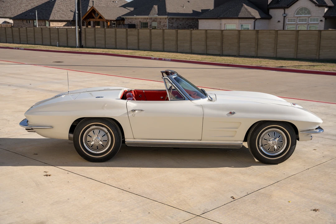 1964 Chevrolet Corvette C2 - Image 19 of 31