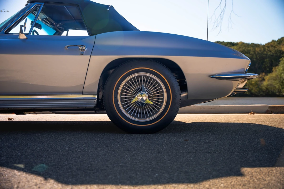 1964 Chevrolet Corvette C2 - Image 23 of 31