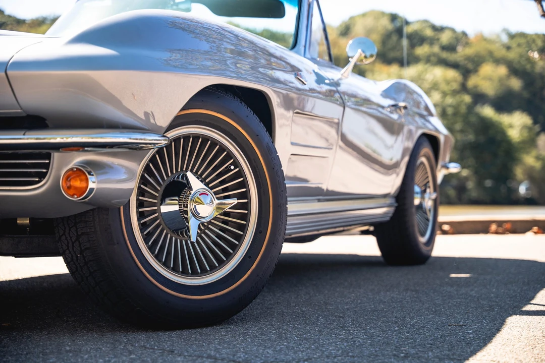 1964 Chevrolet Corvette C2 - Image 28 of 31