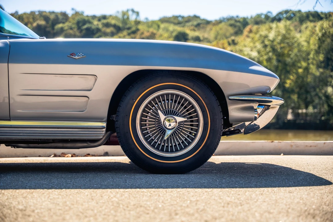 1964 Chevrolet Corvette C2 - Image 30 of 31