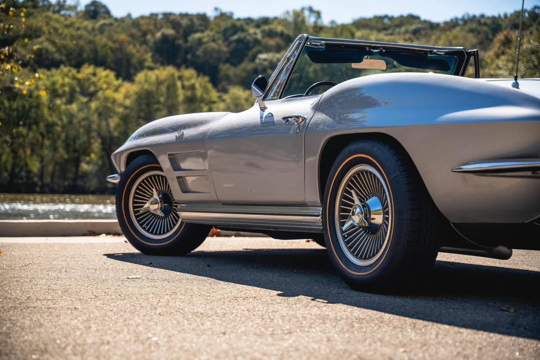 1964 Chevrolet Corvette C2 - Image 24 of 31