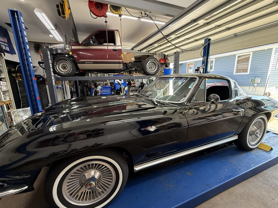 1964 Chevrolet Corvette C2 - Image 10 of 31