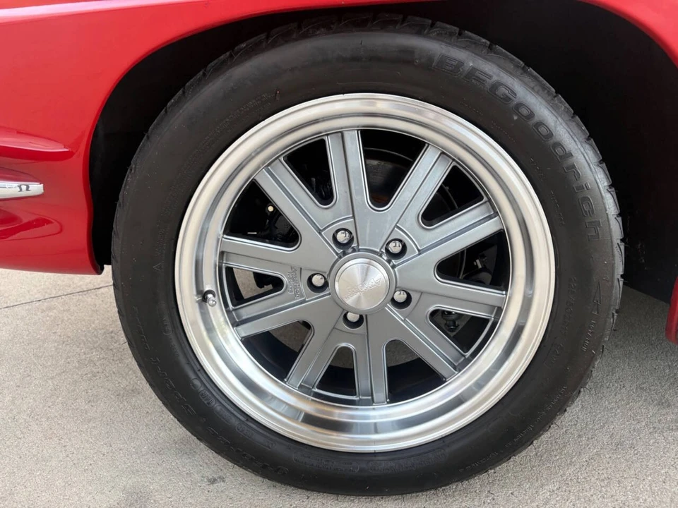 1964 Chevrolet Corvette C2 - Image 21 of 31