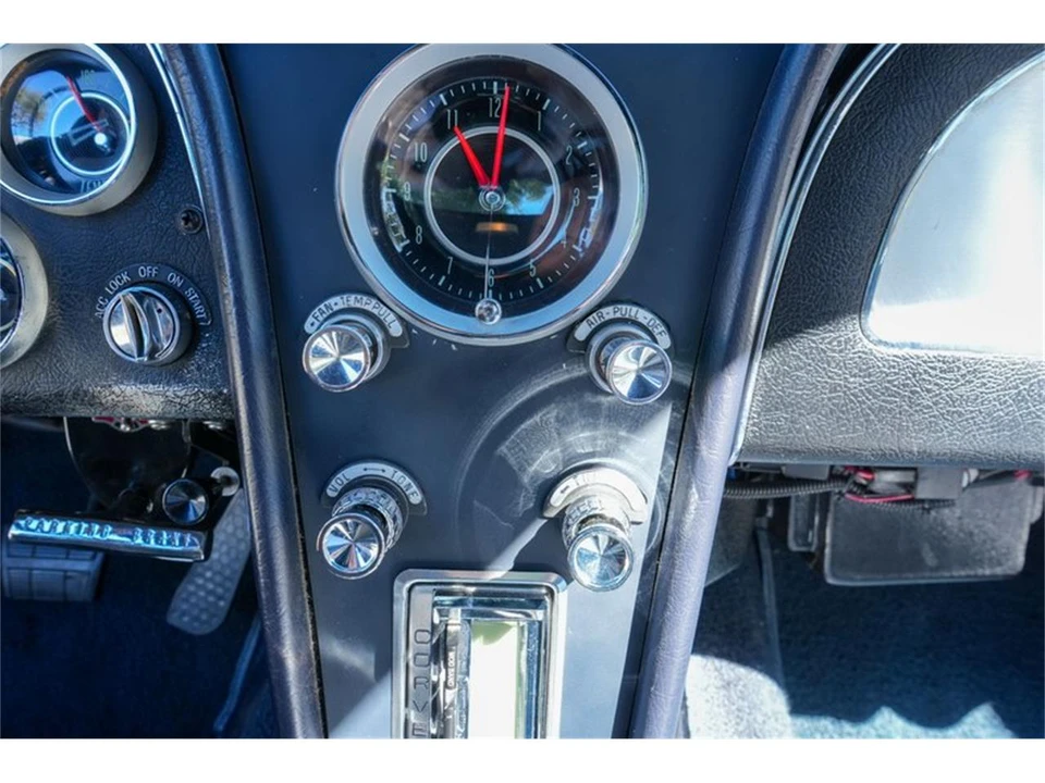 1964 Chevrolet Corvette C2 - Image 31 of 31