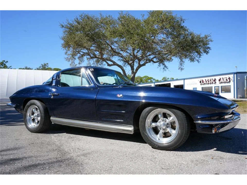 1964 Chevrolet Corvette C2 - Image 11 of 31