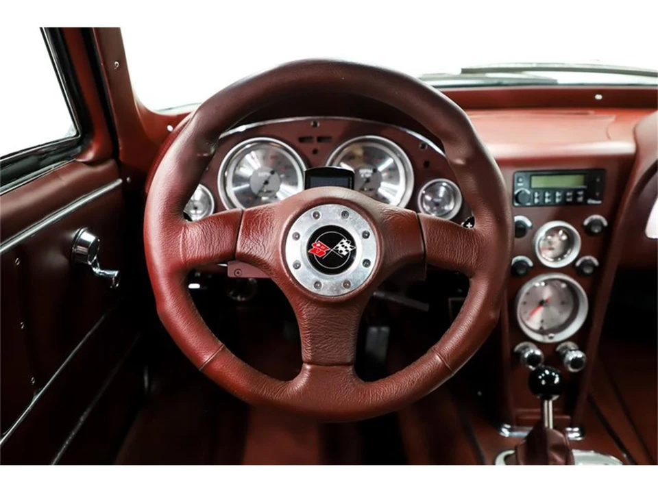1964 Chevrolet Corvette C2 - Image 18 of 31