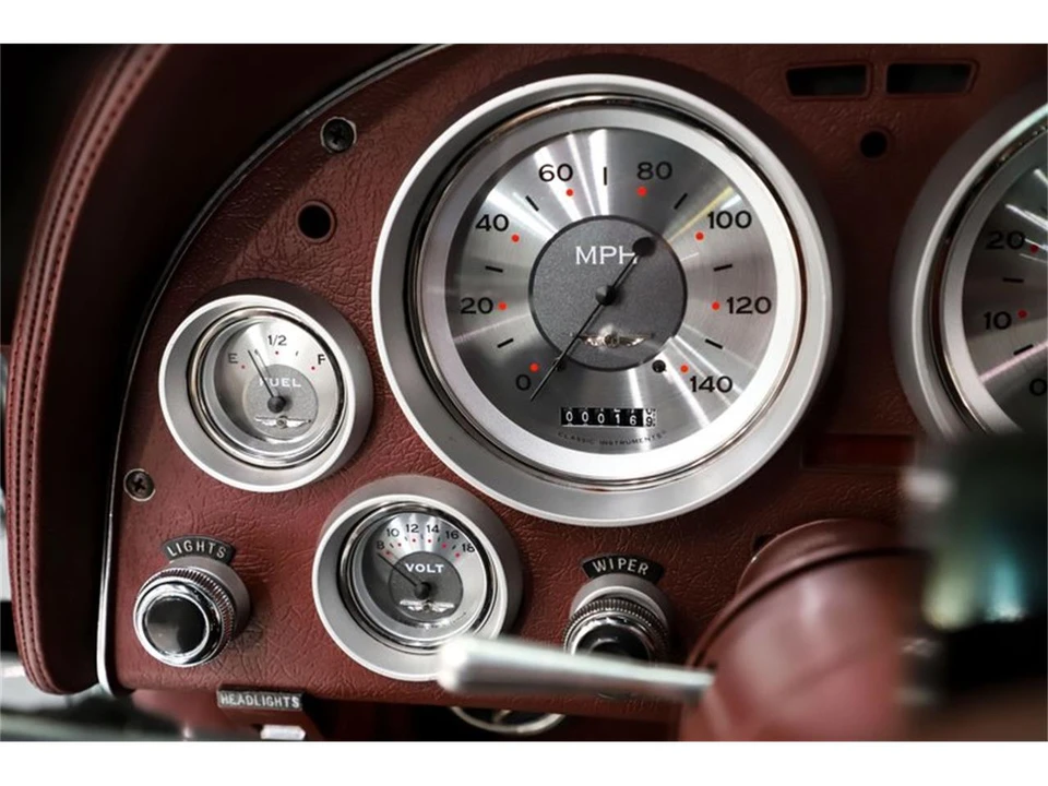 1964 Chevrolet Corvette C2 - Image 21 of 31