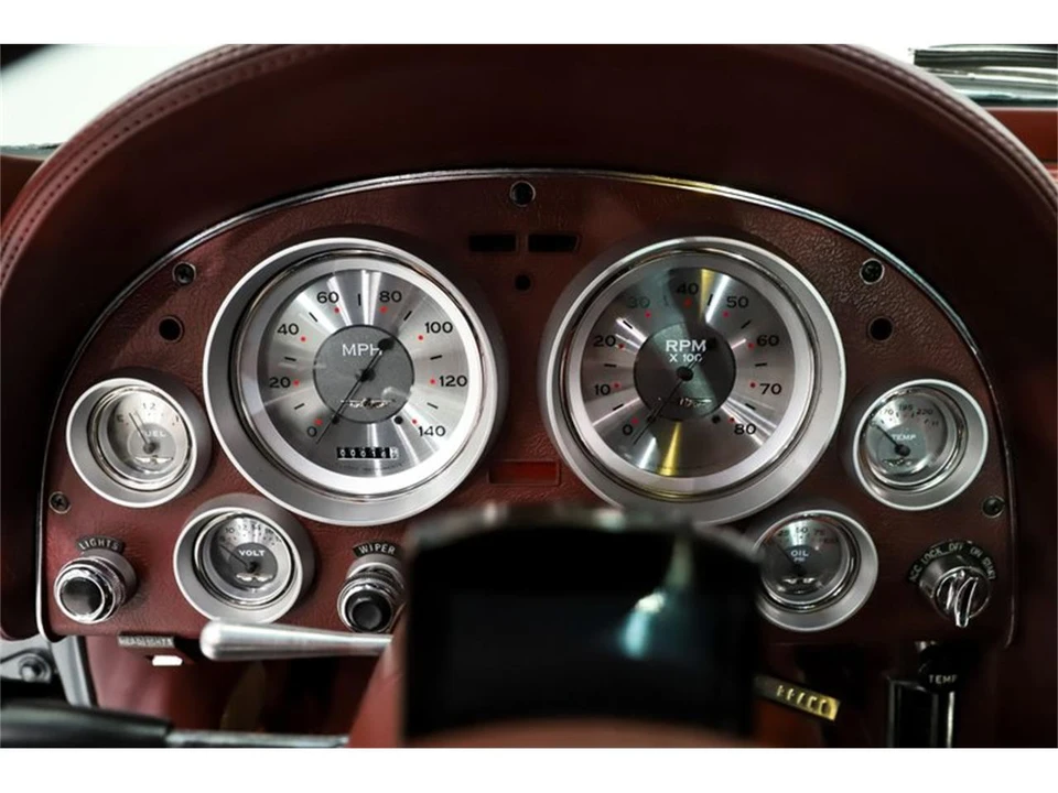1964 Chevrolet Corvette C2 - Image 19 of 31