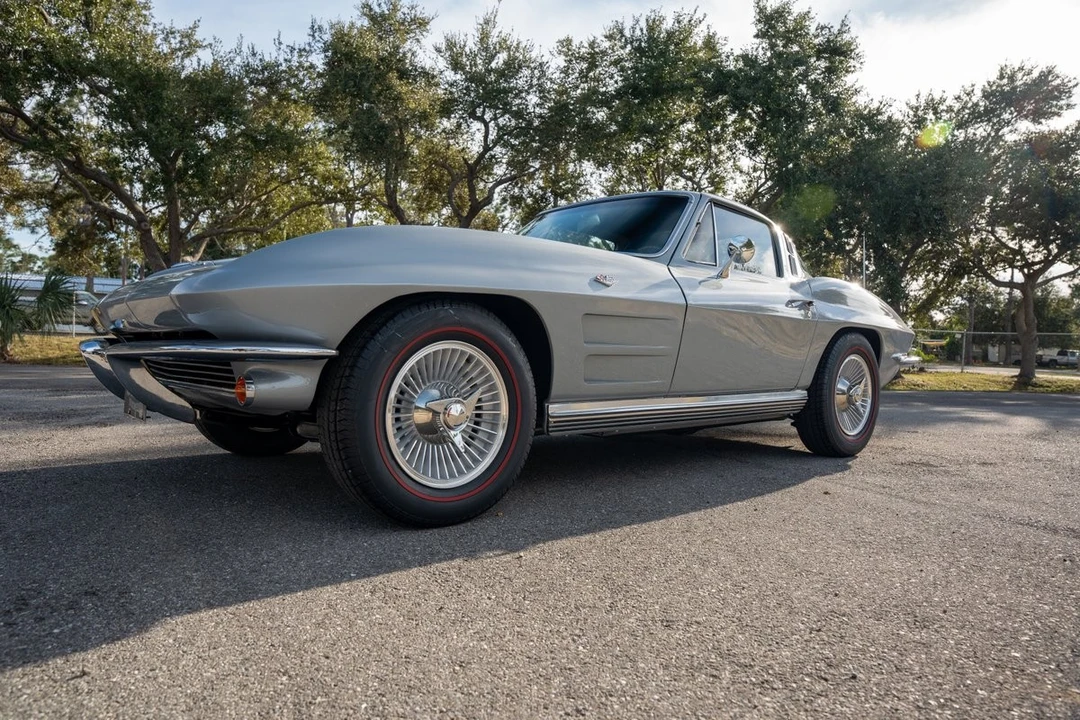 1964 Chevrolet Corvette C2 - Image 10 of 12