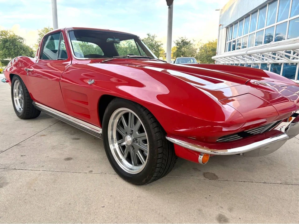 1964 Chevrolet Corvette C2 - Image 19 of 31